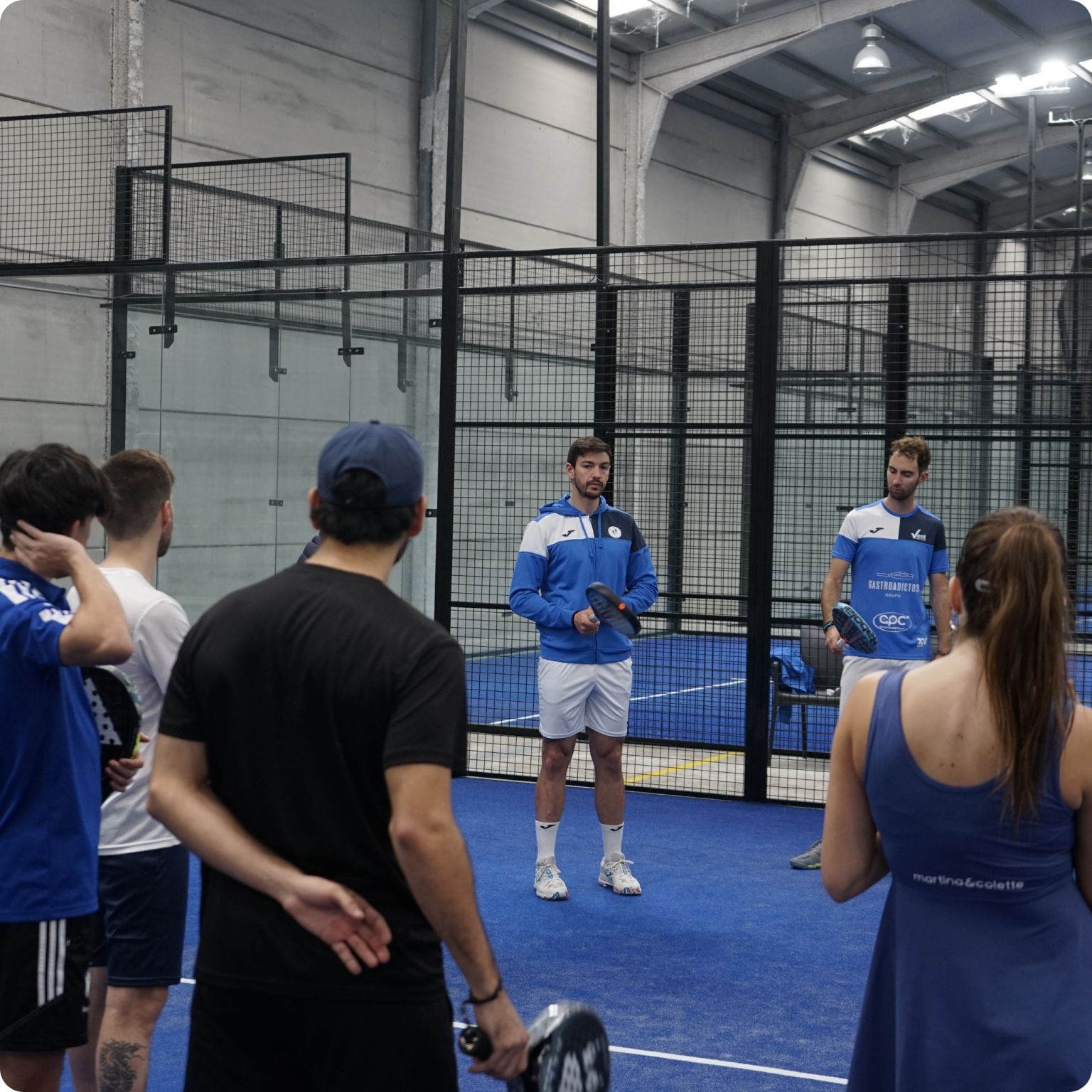 Imagen de entrenamiento de VEST Padel Academy